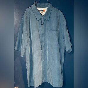Men’s XXL Quiksilver casual shirt